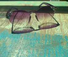 Load image into Gallery viewer, UB Designer “Purple Rain” Purple and Clear ombre Fashion Sunglasses
